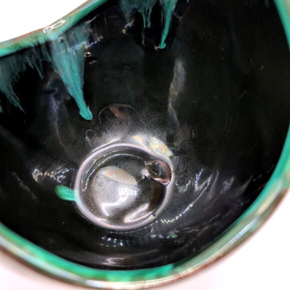 Vtg Blue Mountain Pottery Crescent Vase 6.25x5.5" Teal/Black Drip Glaze No Mark - Picture 5 of 8